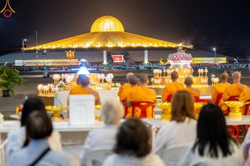 ภาพ No.187621:พิธีฉลองชัยสวดมนต์บทธัมมจักกัปปวัตนสูตร 7,000,000,000 จบ และพิธีสวดมนต์ข้ามปี วันที่ 31 ธันวาคม พ.ศ. 2567 ถึงวันที่ 1 มกราคม พ.ศ. 2568 ณ มหารัตนวิหารคด วัดพระธรรมกาย จ.ปทุมธานี