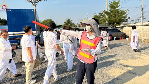 ภาพ No.116952:V.16 เป็นทีม การเตรียมงาน เก็บงาน การรับบุญของเจ้าหน้าที่หน่วยงานต่างๆ เพื่อโครงการธรรมยาตรา กตัญญูบูชามหาปูชนียาจารย์ พระมงคลเทพมุนี (สด จนฺทสโร) พระผู้ปราบมาร อนุสรณ์สถาน 7 แห่ง ปีที่ 12 ระหว่างวันที่ 2 - 31 มกราคม พ.ศ. 2567