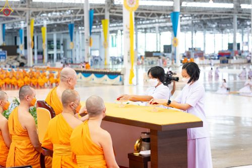 ภาพ No.88139:พิธีมุทิตาสักการะ เปรียญธรรม 9,6,3 และบาลีศึกษา 6,3  พิธีมอบดวงแก้วสามเณรทรงบาลีไวยากรณ์ วันอาทิตย์ 17 กันยายน พ.ศ. 2566 ณ สภาธรรมกายสากล วัดพระธรรมกาย