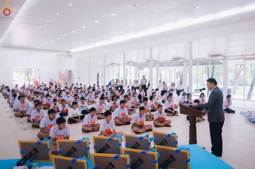 ภาพ No.104580:วันรวมพลังเด็กดี V-Star ผู้นำฟื้นฟูศีลธรรมโลก จังหวัดปราจีนบุรี ณ ธุดงคสถานปราจีนบุรี วันที่ 24 ธันวาคม พ.ศ. 2566