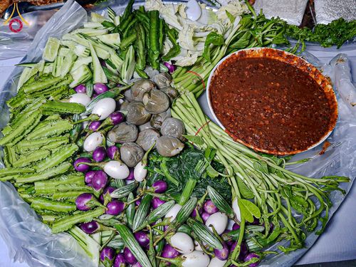 ภาพ No.198326:พิธีถวายภัตตาหารเป็นสังฆทาน แด่พระธรรมยาตรา ณ อนุสรณ์สถานบางปลา วัดบางปลา อำเภอบางเลน จังหวัดนครปฐม ในโครงการธรรมยาตรา กตัญญูบูชา มหาปูชนียาจารย์ พระมงคลเทพมุนี(สด จนฺทสโร) พระผู้ปราบมาร อนุสรณ์สถาน 7 แห่ง ปีที่ 13 วันที่ 20 มกราคม พ.ศ. 2568