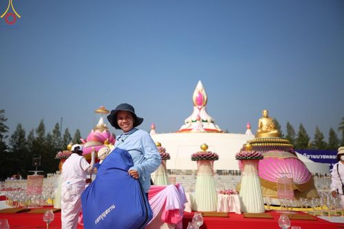 ภาพ No.109993:V.8 พลังทีม การเตรียมงาน เก็บงาน การรับบุญของเจ้าหน้าที่หน่วยงานต่างๆ เพื่อโครงการธรรมยาตรา กตัญญูบูชามหาปูชนียาจารย์ พระมงคลเทพมุนี (สด จนฺทสโร) พระผู้ปราบมาร อนุสรณ์สถาน 7 แห่ง ปีที่ 12 ระหว่างวันที่ 2 - 31 มกราคม พ.ศ.2567