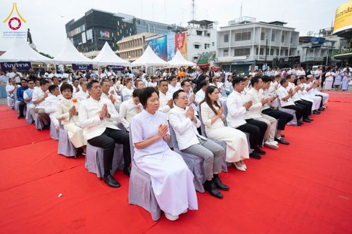 ภาพ No.210277:วันอาทิตย์ที่ 9 มีนาคม พ.ศ. 2568 พ่อเมืองโคราชจัดตักบาตรพระหมื่น ทำบุญเมือง 557 ปี