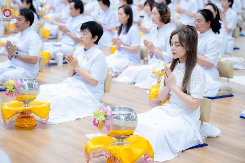 ภาพ No.206891:พิธีถวายโคมมาฆประทีป น้อมถวายเป็นพุทธบูชา แด่คณะพระภิกษุ สามเณร วัดพระธรรมกาย วันอาทิตย์ที่ 9 กุมภาพันธ์ พ.ศ. 2568 ณ ห้องแก้วสารพัดนึก 2 สภาธรรมกายสากล วัดพระธรรมกาย จังหวัดปทุมธานี