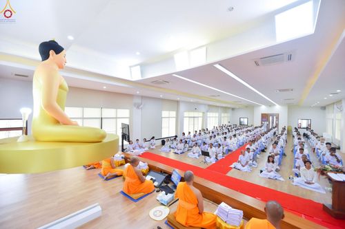 ภาพ No.250060:วันที่ 26-28 กันยายน พ.ศ. 2568 โครงการอบรมอุบาสกแก้ว อุบาสิกาแก้ว รุ่นที่ 3 ตัวแทนทอดกฐินสามัคคีทั่วไทย 30,000 วัด ณ ศูนย์ปฏิบัติธรรมจันทบุรี จ.จันทบุรี