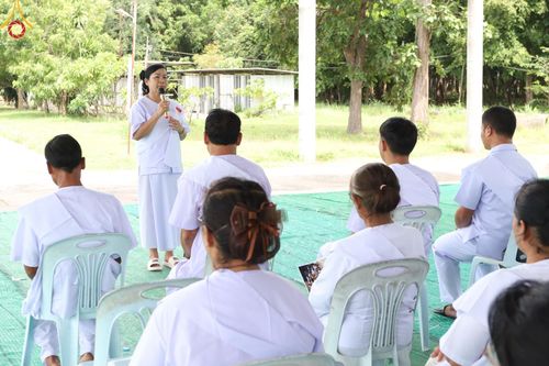 ภาพ No.152412:พิธีมอบสไบแก้ว โครงการอบรมอุบาสิกาแก้วจังหวัดบุรีรัมย์รุ่นที่ 1 วันที่ 6-8 กันยายน พ.ศ. 2567