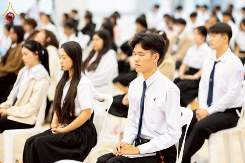 ภาพ No.273146:วันที่ 22 พฤศจิกายน พ.ศ. 2568 การอบรม SUPERVISOR รอบ Final Course โครงการตอบปัญหาธรรมะ "ทางก้าวหน้า" ครั้งที่ 43 ณ ห้องแก้วสารพัดนึก 1 สภาธรรมกายสากล วัดพระธรรมกาย จ.ปทุมธานี