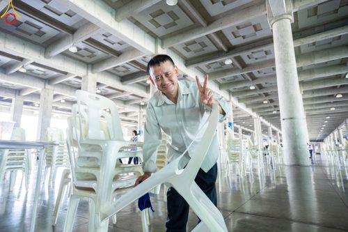 ภาพ No.60522:V.38 ทุ่มพลังเพื่อพ่อครบ 80 ปี ภาพการเตรียมงานของหน่วยงานต่างๆ เพื่อพิธีฉลองอายุวัฒนมงคล 80 ปี หลวงพ่อธัมมชโย และรับถวายมหาสังฆทาน 10,000 กว่าวัดทั่วประเทศ ในวันคุ้มครองโลก วันจันทร์ที่ 22 เมษายน พ.ศ. 2567