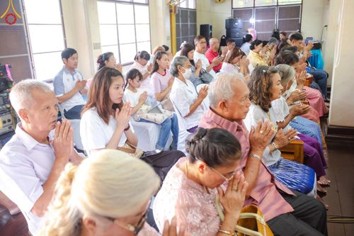 ภาพ No.165005:พิธีทอดกฐิน ณ วัดกลางเกาะระกำ ต.บ้านสร้าง อ.บางปะอิน จ.พระนครศรีอยุธยา ในโครงการกฐินสามัคคีทั่วไทย 30,000 วัด บูชาธรรม 80 ปี หลวงพ่อธัมมชโย โดยคณะศิษยานุศิษย์วัดพระธรรมกาย วันที่ 20 ตุลาคม พ.ศ. 2567