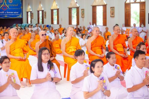 ภาพ No.184636:โครงการบรรพชาอุปสมบทหมู่ บูชาธรรมมหาปูชนียาจารย์ ณ วัดพระพุทธบาท ราชวรมหาวิหาร ต.ขุนโขลน อ.พระพุทธบาท จ.สระบุรี  วันที่ 8 ธันวาคม พ.ศ. 2567