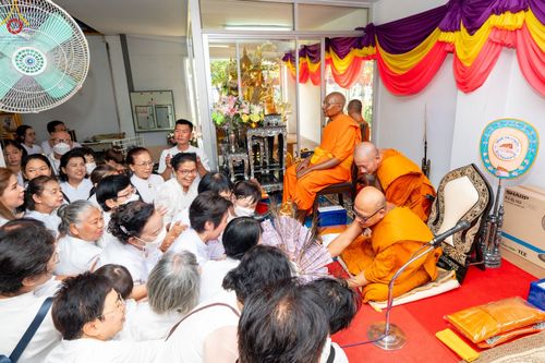 ภาพ No.92540:พิธีทอดกฐินสามัคคีทั่วไทย ณ วัดโบสถ์บน ต.บางคูเวียง อ.บางกรวย จังหวัดนนทบุรี วันเสาร์ที่ 4 พฤศจิกายน พ.ศ. 2566