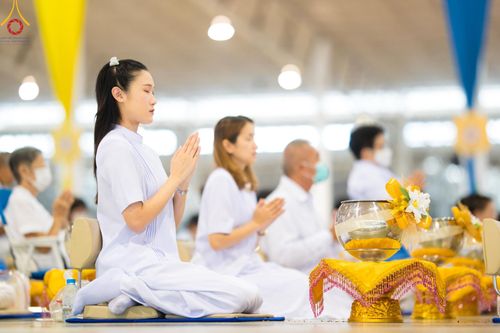 ภาพ No.123734:พิธีถวายโคมมาฆประทีป น้อมถวายเป็นพุทธบูชา แด่คณะพระภิกษุ สามเณร  ณ วัดพระธรรมกาย จ.ปทุมธานี วันเสาร์ที่ 17 กุมภาพันธ์ พ.ศ. 2567