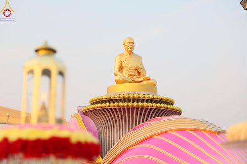 ภาพ No.121974:พิธีจุดประทีปถวายเป็นพุทธบูชา และบูชาธรรมมหาปูชนียาจารย์ พระมงคลเทพมุนี(สด จนฺทสโร) ในโครงการธรรมยาตรา กตัญญูบูชา มหาปูชนียาจารย์ พระมงคลเทพมุนี(สด จนฺทสโร) พระผู้ปราบมาร อนุสรณ์สถาน 7 แห่ง ปีที่ 12 วันที่ 31 มกราคม พ.ศ. 2567 ณ วัดพระธรรมกาย จ.ปทุมธานี