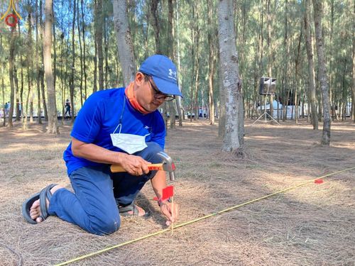 ภาพ No.106960:V.3 ตั้งใจ การเตรียมงาน เก็บงาน การรับบุญของเจ้าหน้าที่หน่วยงานต่างๆ เพื่อโครงการธรรมยาตรา กตัญญูบูชามหาปูชนียาจารย์ พระมงคลเทพมุนี (สด จนฺทสโร) พระผู้ปราบมาร อนุสรณ์สถาน 7 แห่ง ปีที่ 12 ระหว่างวันที่ 2 - 31 มกราคม พ.ศ. 2567