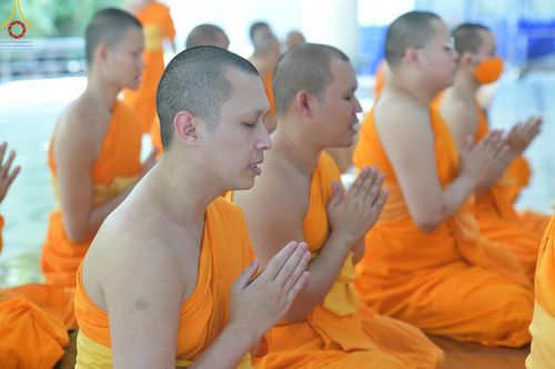 ภาพ No.147749:พิธีถวายภัตตาหารเมนูสวรรค์ ในพรรษาแห่งการเข้าถึงธรรม วันเสาร์ที่ 10 สิงหาคม พ.ศ. 2567 ณ หอฉันคุณยายอาจารย์ฯ วัดพระธรรมกาย