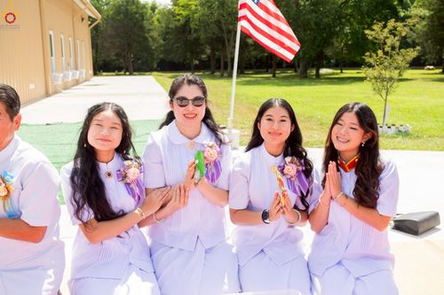 ภาพ No.234600:วันอาทิตย์ที่ 20 กรกฎาคม  พ.ศ.2568 พิธีทอดผ้าป่าภาคพื้นอเมริกา พิธีเจริญพระพุทธมนต์ ฉลองอาคารแก้วธรรมชัยรัตนอนันต์ วัดพระธรรมกายเทนเนสซี ประเทศสหรัฐอเมริกา