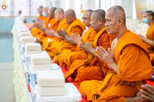 ภาพ No.87312:พิธีถวายสังฆทาน 323 วัด 4 จังหวัดชายแดนภาคใต้  ปีที่ 19 ครั้งที่ 165 พิธีมอบกองทุนหนุนแรงใจช่วยครูใต้  ปีที่ 16 ครั้งที่ 130 และพิธีทำบุญอุทิศส่วนกุศลให้ผู้วายชนม์ ณ วัดพุทธภูมิ อ.เมือง จ.ยะลา วันเสาร์ที่ 9 กันยายน พ.ศ. 2566