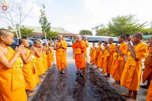 ภาพ No.123882:พิธีถวายสังฆทาน 323 วัด 4 จังหวัดชายแดนภาคใต้ ครั้งที่ 166 ณ ศูนย์ปฏิบัติธรรมภาคใต้ อ.บางกล่ำ จ.สงขลา วันเสาร์ที่ 17 กุมภาพันธ์ พ.ศ. 2567