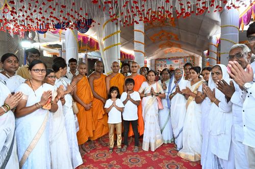 ภาพ No.263364:วันที่ 16 ตุลาคม พ.ศ. 2568 กฐินสมทบหลวงพ่อ ธัมมชโย ถวายแด่ วัดพุทธตรีรัตนะ วิหาร , เมือง ดร อัมเบ็ดการ์ นาการ์ นันเดท  รัฐมหาราษฎร์  ประเทศอินเดีย 