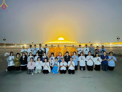 ภาพ No.59640:V.39 ทุ่มสุดใจ ธรรมชัย 80 ปี การเตรียมงาน การปฏิบัติงาน ของเจ้าหน้าที่หน่วยงานต่างๆ เพื่อพิธีฉลองอายุวัฒนมงคล 80 ปี หลวงพ่อธัมมชโย และรับถวายมหาสังฆทาน 10,000 กว่าวัดทั่วประเทศ ในวันคุ้มครองโลก จันทร์ที่ 22 เมษายน พ.ศ. 2567