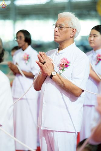 ภาพ No.235571:วันอาทิตย์ที่ 27 กรกฎาคม พ.ศ. 2568 พิธีจุดเทียนใจ ไฟนิรันด์ อนันตชัย ณ วัดพระธรรมกาย จ.ปทุมธานี