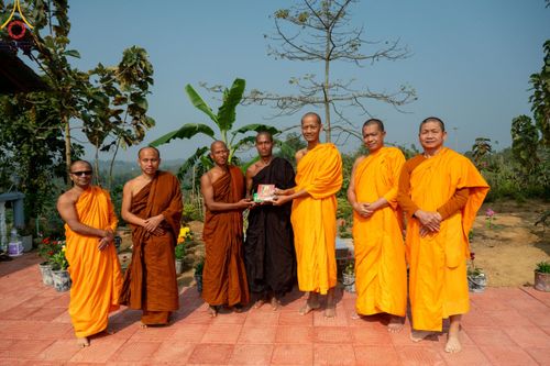 ภาพ No.127172:Photo Story ปฐมบรรพชาชาวพุทธมาร์มา เริ่ม วันที่ 2 กุมภาพันธ์ พ.ศ. 2567 ณ วัดธัมจักร อรัญกุฏิ เมืองรัมการ์ คาร์กาชารี บังกลาเทศ