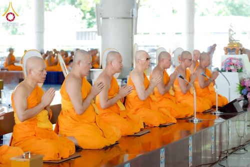 ภาพ No.253533:วันอังคารที่ 7 ตุลาคม พ.ศ.2568 (วันพระ ขึ้น 15 ค่ำ เดือน 11) พิธีบุพเปตพลี ครั้งที่ 171 ร่วมอุทิศบุญแด่หมู่ญาติที่ล่วงลับไปแล้ว และสืบทอดอายุพระพุทธศาสนา ณ หอฉันคุณยายอาจารย์ฯ วัดพระธรรมกาย