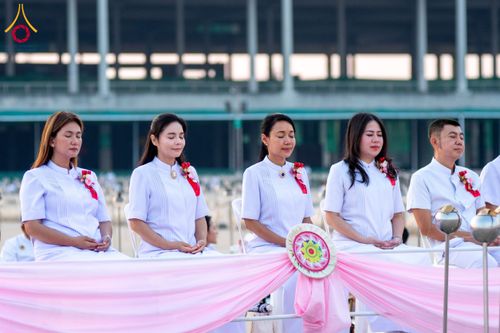 ภาพ No.207716:พิธีเวียนประทักษิณและจุดมาฆประทีป ในวันมาฆบูชา วันพุธที่ 12 กุมภาพันธ์ พ.ศ. 2568 ณ พระมหาธรรมกายเจดีย์ วัดพระธรรมกาย