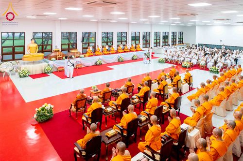 ภาพ No.314672:วันเสาร์ที่ 21 มีนาคม พ.ศ. 2569 พิธีบำเพ็ญกุศล คุณพ่อณรงค์ จินตมากุล  สิริอายุ 99 ปี 11 เดือน โยมบิดา พระครูปลัดรัตนวีรวัฒน์ (รังสฤษดิ์ อิทฺธิจินตโก) ที่ปรึกษาเจ้าคณะจังหวัดปทุมธานี เจ้าอาวาสวัดพระธรรมกาย  ณ ห้องปลูกศรัทธา 2 วัดพระธรรมกาย ปทุมธานี