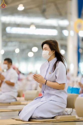 ภาพ No.83631:พิธีวางแผ่นจารึกชื่อและพิธีวางพวงมาลัยสักการะพระประธาน วันอาทิตย์ที่ 16 กรกฎาคม พ.ศ. 2566 ณ รัตนบัลลังก์ สภาธรรมกายสากล วัดพระธรรมกาย