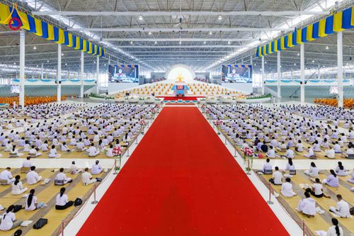 ภาพ No.308373:วันที่ 1  กุมภาพันธ์ พ.ศ. 2569 พิธีบูชาข้าวพระอาทิตย์ต้นเดือน ณ สภาธรรมกายสากล วัดพระธรรมกาย