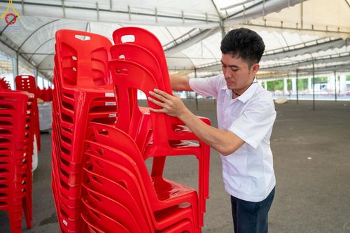 ภาพ No.58445:V.41 เทหมดใจ  ลุยต่อไป ร้อยซาวปี การเตรียมงาน การปฏิบัติงาน และการเก็บงาน ของเจ้าหน้าที่หน่วยงานต่างๆ เพื่อพิธีฉลองอายุวัฒนมงคล 80 ปี หลวงพ่อธัมมชโย และรับถวายมหาสังฆทาน 10,000 กว่าวัดทั่วประเทศ ในวันคุ้มครองโลก จันทร์ที่ 22 เมษายน พ.ศ. 2567