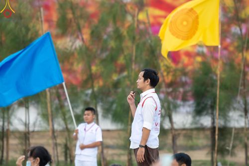 ภาพ No.121067:V.20 เป็นปลื้ม การเตรียมงาน เก็บงาน การรับบุญของเจ้าหน้าที่หน่วยงานต่างๆ เพื่อโครงการธรรมยาตรา กตัญญูบูชา มหาปูชนียาจารย์ พระมงคลเทพมุนี (สด จนฺทสโร) พระผู้ปราบมาร อนุสรณ์สถาน 7 แห่ง ปีที่ 12 ระหว่างวันที่ 2 - 31 มกราคม พ.ศ.2567