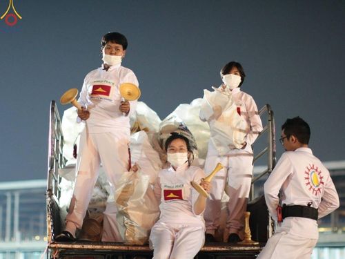 ภาพ No.208302:V.55 สารพัดV สารพัดดี ที่วัดพระธรรมกาย ในโครงการธรรมยาตรา กตัญญูบูชา มหาปูชนียาจารย์ พระมงคลเทพมุนี (สด จนฺทสโร) พระผู้ปราบมาร อนุสรณ์สถาน 7 แห่ง ปีที่ 13 ระหว่างวันที่ 2-31 มกราคม พ.ศ. 2568