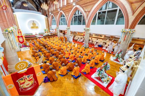 ภาพ No.142791:พิธีพัทธสีมา ประดิษฐานลูกนิมิตมหาสมบัติ สถาปนาอุโบสถวัดพระธรรมกายลอนดอน บูชาธรรม 80 ปี หลวงพ่อธัมมชโย วันเสาร์ที่ 22 มิถุนายน พ.ศ. 2567