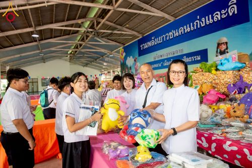 ภาพ No.214232:วันอังคารที่ 1 เมษายน พ.ศ. 2568  “วันคล้ายวันสถาปนากระทรวงศึกษาธิการ ครบรอบ 133 ปี จ.ปทุมธานี ณ วัดพระธรรมกาย”