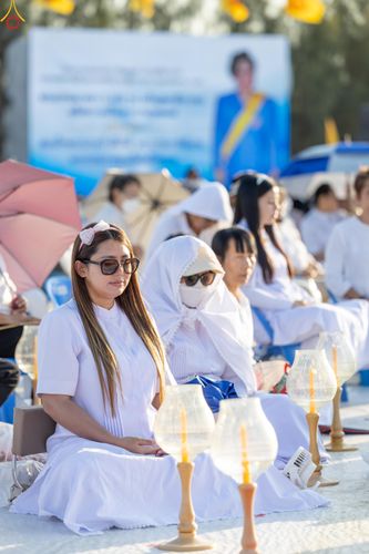 ภาพ No.302018:วันที่ 23 มกราคม พ.ศ. 2569 พิธีจุดประทีปธรรมถวายเป็นพุทธบูชา และบูชาธรรมมหาปูชนียาจารย์  ณ อนุสรณ์สถานลำดับที่ 5 สถานที่เผยแผ่วิชชาธรรมกายครั้งแรก อนุสรณ์สถานบางปลา วัดบางปลา อำเภอบางเลน จังหวัดนครปฐม ในโครงการธรรมยาตรา กตัญญูบูชา มหาปูชนียาจารย์ พระมงคล