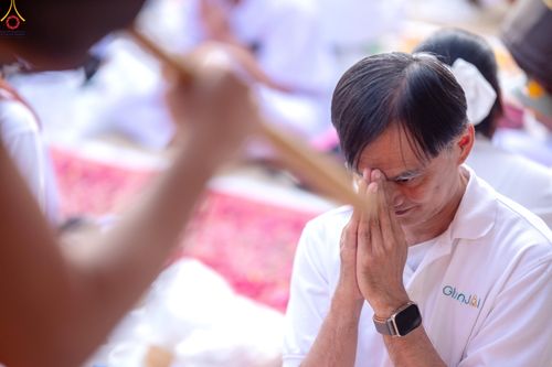 ภาพ No.293022:วันที่ 11 มกราคม พ.ศ. 2569 พิธีต้อนรับพระธรรมยาตรา ณ อนุสรณ์สถานลำดับที่ 3 (ภาพชุดที่ 2) สถานที่เกิดในเพศสมณะ วัดสองพี่น้อง อำเภอสองพี่น้อง จังหวัดสุพรรณบุรี ในโครงการธรรมยาตรา กตัญญูบูชา มหาปูชนียาจารย์ พระมงคลเทพมุนี(สด จนฺทสโร) พระผู้ปราบมาร อนุสรณ์สถ