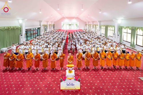 ภาพ No.298672:วันที่ 20 มกราคม พ.ศ. 2569 พิธีทอดผ้าป่าทำนุบำรุงศาสนสถาน ณ วัดไร่ขิง อ.สามพราน จ.นครปฐม ในโครงการธรรมยาตรา กตัญญูบูชา มหาปูชนียาจารย์ พระมงคลเทพมุนี(สด จนฺทสโร) พระผู้ปราบมาร อนุสรณ์สถาน 7 แห่ง ปีที่ 14