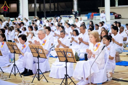 ภาพ No.287210:วันที่ 3 มกราคม พ.ศ.2569 พิธีถวายภัตตาหารเป็นสังฆทาน แด่พระธรรมยาตรา ณ วัดพระธรรมกาย  จังหวัดปทุมธานี ในโครงการธรรมยาตรา กตัญญูบูชา มหาปูชนียาจารย์ พระมงคลเทพมุนี(สด จนฺทสโร) พระผู้ปราบมาร อนุสรณ์สถาน 7 แห่ง ปีที่ 14