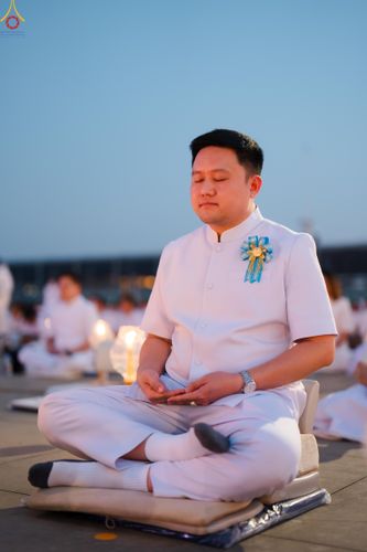 ภาพ No.307975:วันที่ 31 มกราคม พ.ศ. 2569 พิธีจุดประทีปธรรมถวายเป็นพุทธบูชา  และบูชาธรรมมหาปูชนียาจารย์ (ภาพชุดที่ 3) ณ วัดพระธรรมกาย ปทุมธานี ในโครงการธรรมยาตรา กตัญญูบูชา มหาปูชนียาจารย์ พระมงคลเทพมุนี(สด จนฺทสโร) พระผู้ปราบมาร อนุสรณ์สถาน 7 แห่ง ปีที่ 14