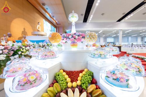 ภาพ No.287627:วันที่ 1 มกราคม พ.ศ. 2569 พิธีบูชาข้าวพระ ณ สภาธรรมกายสากล วัดพระธรรมกาย