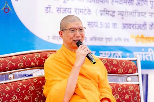 ภาพ No.283772:วันที่ 6-7 ธันวาคม พ.ศ. 2568  พิธีรับมอบหนังสือแสดงเจตจำนงถวายสิทธิครอบครองและใช้ประโยชน์วัดสันติวัน เมืองนาคปูร์  พิธีจุดโคมประทีปถวายเป็นพุทธบูชา และอุทิศบุญกุศลแด่ ดร.บี.อาร์. อัมเบดการ์  พิธีบูชาข้าวพระถ่ายทอดสดจากประเทศไทย