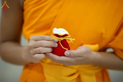 ภาพ No.237562:วันอาทิตย์ที่ 10 สิงหาคม พ.ศ.2568 พิธีมอบใบประกาศเกียรติคุณ โครงการสอบบาลี "ฉลองแชมป์" บูชาธรรม 80 ปี หลวงพ่อธัมมชโย ประจำปี 2568 และ พิธีมอบดวงแก้วสามเณรทรงบาลีไวยากรณ์ ณ สภาธรรมกายสากล วัดพระธรรมกาย ปทุมธานี