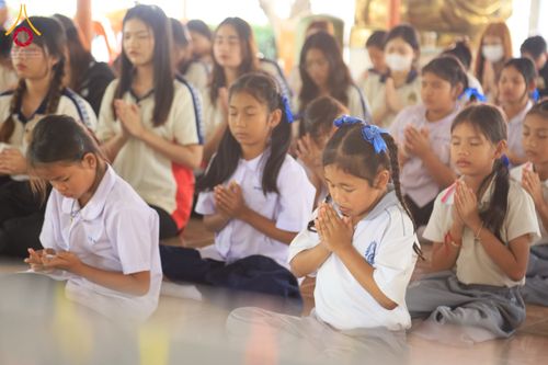 ภาพ No.200146:พิธีทอดผ้าป่าทำนุบำรุงศาสนสถาน ณ วัดบางไผ่นารถ ตำบลบางไทรป่า อำเภอบางเลน จังหวัดนครปฐม ในโครงการธรรมยาตรา กตัญญูบูชา มหาปูชนียาจารย์ พระมงคลเทพมุนี(สด จนฺทสโร) พระผู้ปราบมาร อนุสรณ์สถาน 7 แห่ง ปีที่ 13 วันที่ 22 มกราคม พ.ศ. 2568