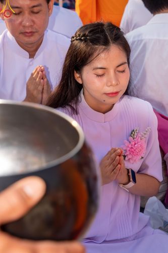 ภาพ No.116162:พิธีตักบาตรพระธรรมยาตรา ณ อนุสรณ์สถานลำดับที่ 4 สถานที่เกิดด้วยกายธรรม วัดโบสถ์(บน) จ.นนทบุรี วันที่ 21 มกราคม พ.ศ. 2567