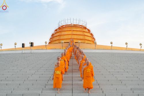 ภาพ No.194618:พิธีปฐมเริ่มสุวรรณรังสรรค์มหาธรรมกายเจดีย์ วันจันทร์ที่ 13 มกราคม พ.ศ. 2568 ณ มหาธรรมกายเจดีย์ วัดพระธรรมกาย จ.ปทุมธานี