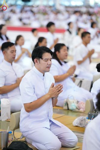 ภาพ No.151285:พิธีบูชาข้าวพระ ในวันอาทิตย์ต้นเดือน วันที่ 1 กันยายน พ.ศ. 2567 ณ สภาธรรมกายสากล วัดพระธรรมกาย