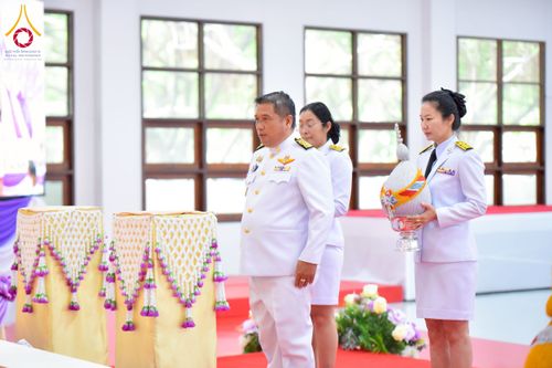 ภาพ No.227205:วันอังคารที่ 3 มิถุนายน พ.ศ. 2568 นายอำเภอคลองหลวง นำพสกนิกรรวมใจภักดิ์ สมเด็จพระนางเจ้าฯ พระบรมราชินี เนื่องในโอกาสวันเฉลิมพระชนมพรรษา ณ อาคารปลูกศรัทธา 2 วัดพระธรรมกาย อ.คลองหลวง จ.ปทุมธานี