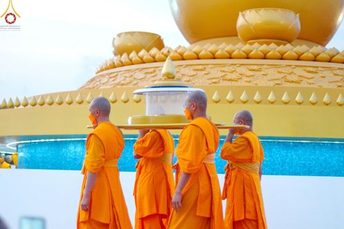 ภาพ No.129467:พิธีประดิษฐานพระบรมสารีริกธาตุ ณ มหารัตนะเจดีย์สิริปทุมสวรรค์ ศูนย์ปฏิบัติธรรมภาคใต้ อ.บางกล่ำ จ.สงขลา วันที่ 10 มีนาคม พ.ศ.2567